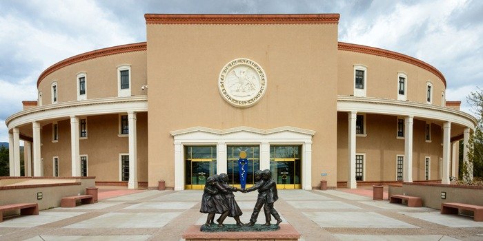 imgi_1_New-mexico-state-capitol